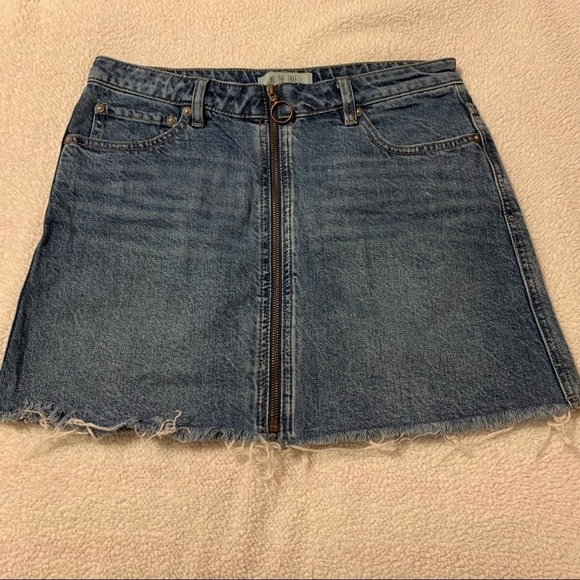 Free People Zip Up Mini Jean Skirt Distressed Raw Hem Denim - Picture 2 of 11